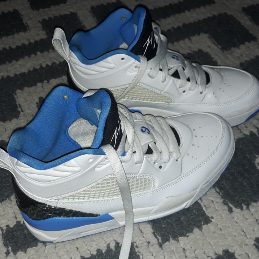 Nike Jordans flight 9